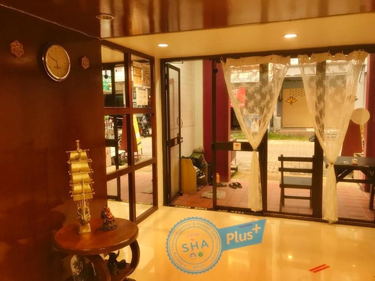 Hotel Le Tanjong House Patong Esterno foto