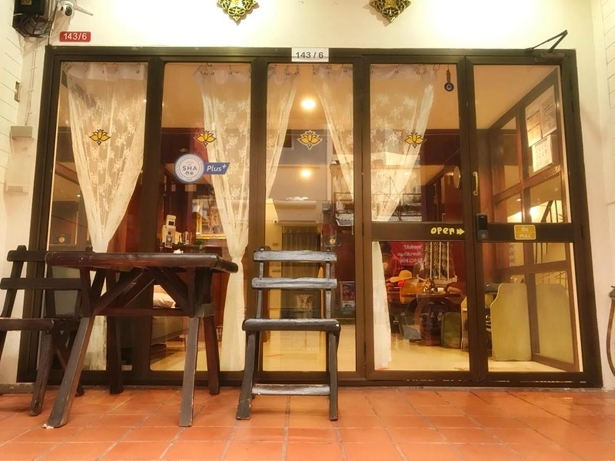 Hotel Le Tanjong House Patong Esterno foto